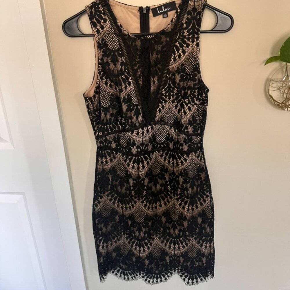 Lulus Black Crochet Lace Bodycon Dress